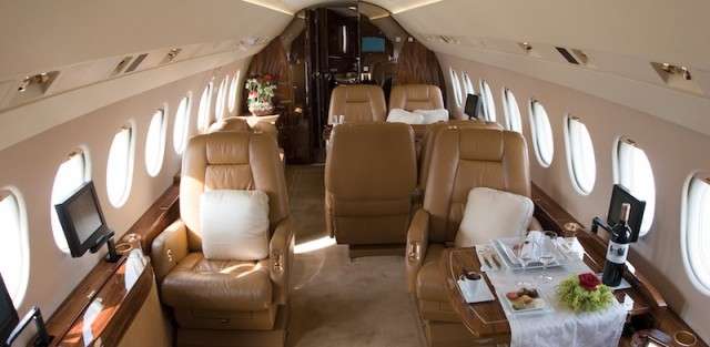 Flights on Falcon 2000 Private Jet