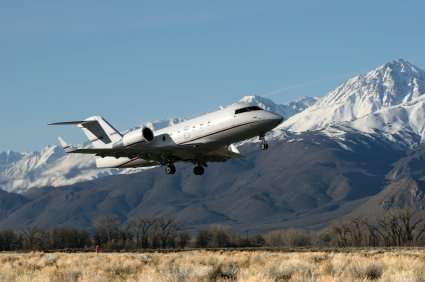 Challenger 604 charter flights