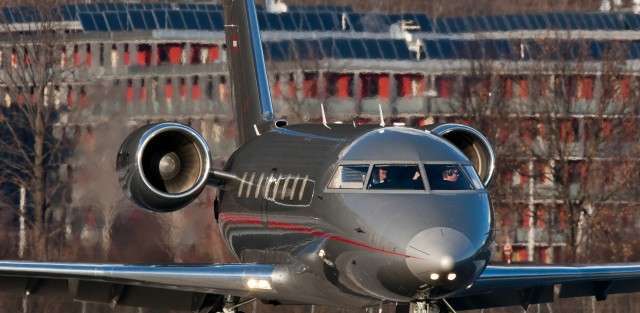 Exterior View of Challenger 650 | Stratos Jets