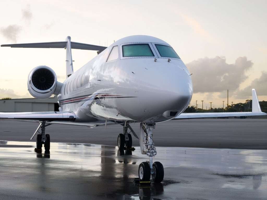 Private Jet Gulfstream G450 | Stratos Jet Charters, Inc.