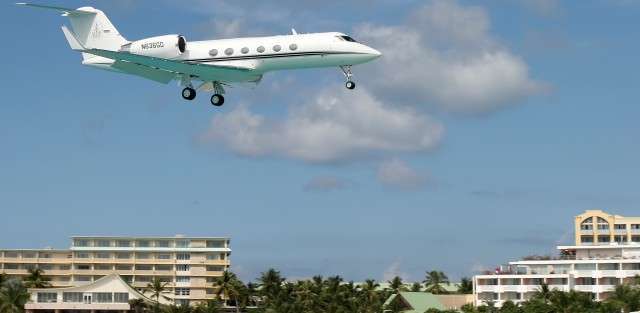 Charter flight Gulfstream IV private jet